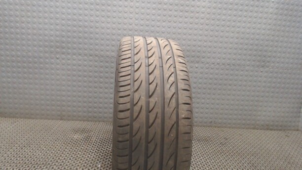 Легковые шины Pirelli P ZERO NERO 235/45 R17 1 шт.