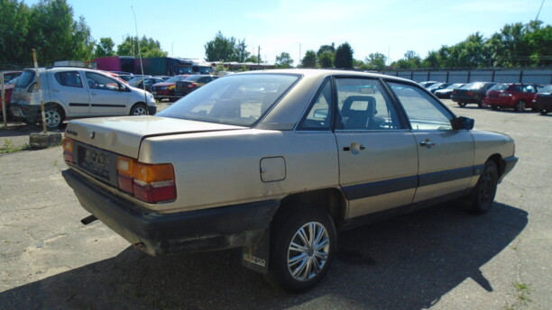 Audi 100 С3, 1985 г.