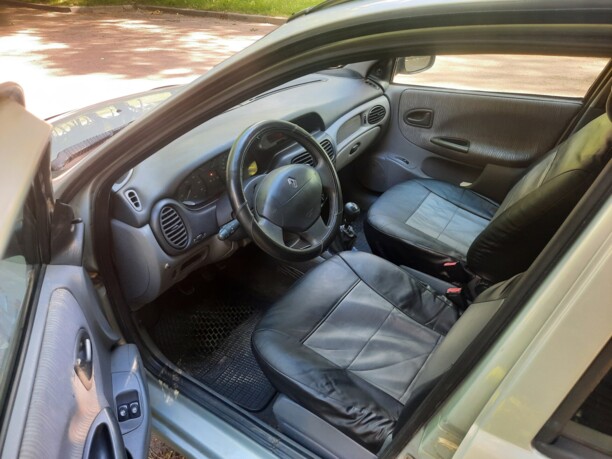 Renault Megane I · Рестайлинг, 2001 г.