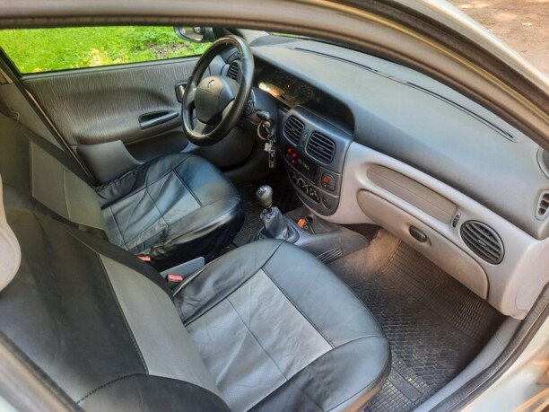 Renault Megane I · Рестайлинг, 2001 г.