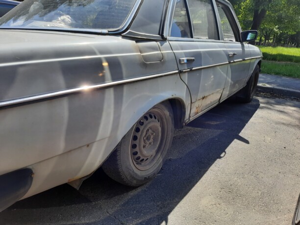 Mercedes-Benz E-Класс W123, 1983 г.