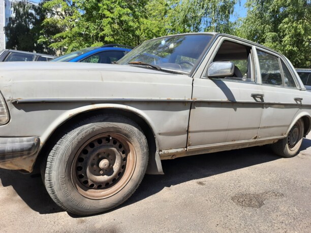 Mercedes-Benz E-Класс W123, 1983 г.