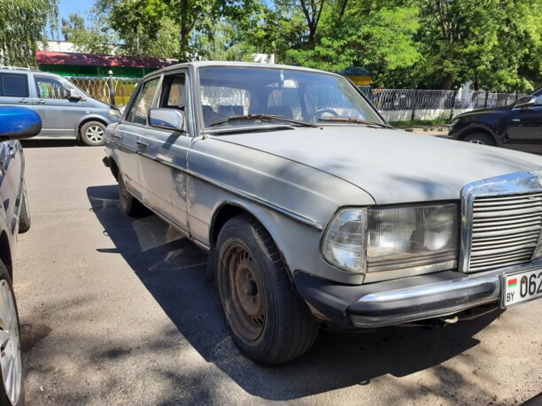 Mercedes-Benz E-Класс W123, 1983 г.