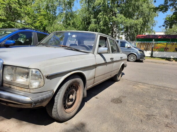 Mercedes-Benz E-Класс W123, 1983 г.