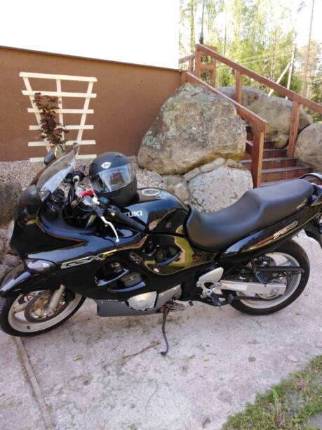 Suzuki GSX Suzuki GSX 750F, 2000 г.