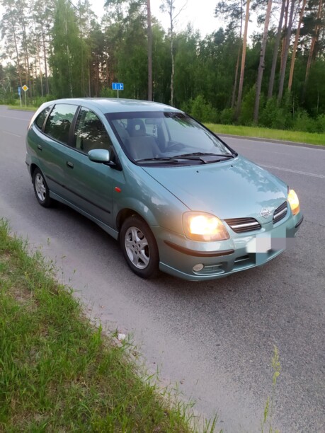 Nissan Almera Tino, 2002 г.
