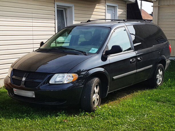 Dodge Grand Caravan IV, 7 мест, 2004 г.