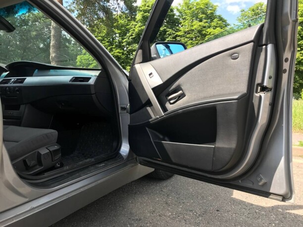 BMW 5 серия E60, E61, 2003 г.