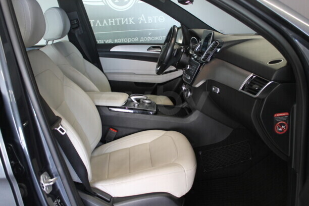 Mercedes-Benz GLE W166, 2016 г.