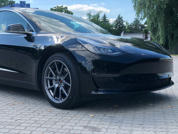 Tesla Model 3, 2018 г.
