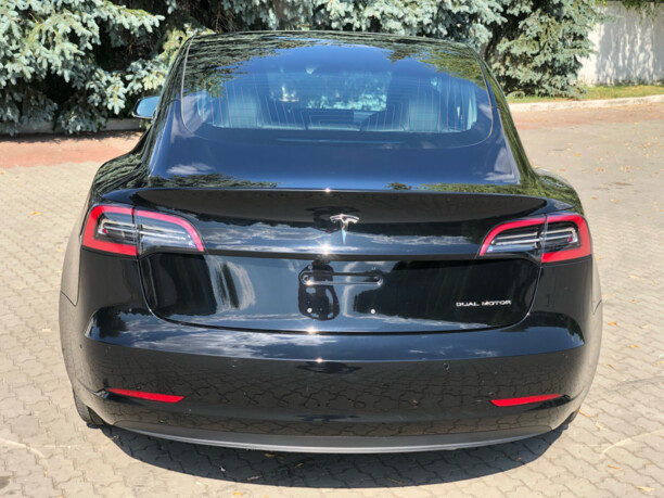 Tesla Model 3, 2018 г.
