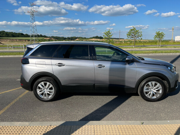 Peugeot 5008 II, 7 мест, 2017 г.