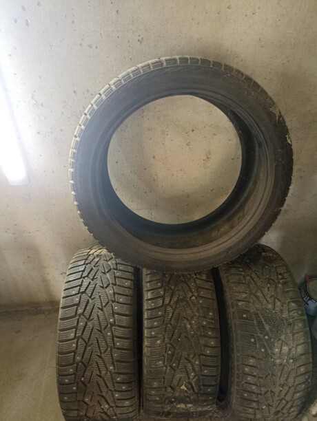 Легковые шины Nokian 235/40 R18 4 шт.
