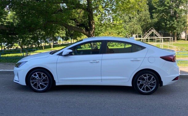 Hyundai Elantra AD · Рестайлинг, 2020 г.