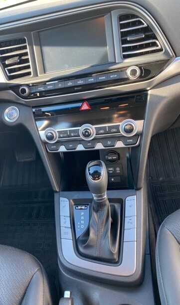 Hyundai Elantra AD · Рестайлинг, 2020 г.