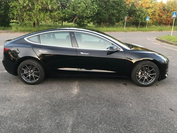 Tesla Model 3, 2020 г.