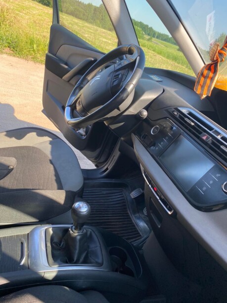 Citroen C4 Grand Picasso II, 7 мест, 2015 г.