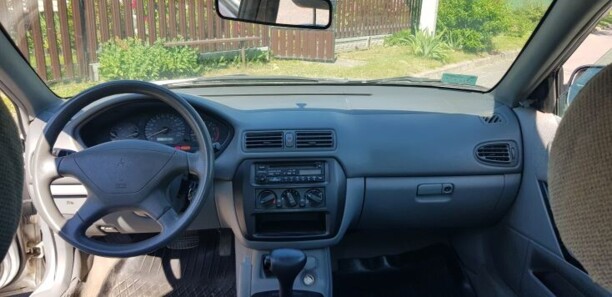 Mitsubishi Galant VIII, 2000 г.