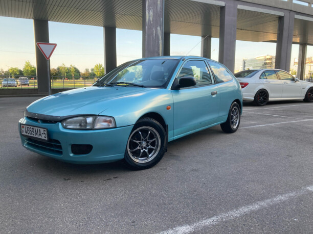Mitsubishi Colt V, 1996 г.