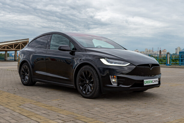 Tesla Model X, 7 мест, 2016 г.