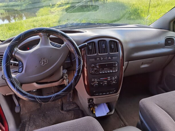 Dodge Grand Caravan IV, 7 мест, 2001 г.