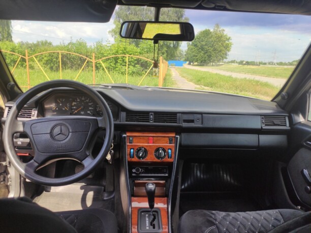 Mercedes-Benz E-Класс W124, S124, C124, A124, 1994 г.