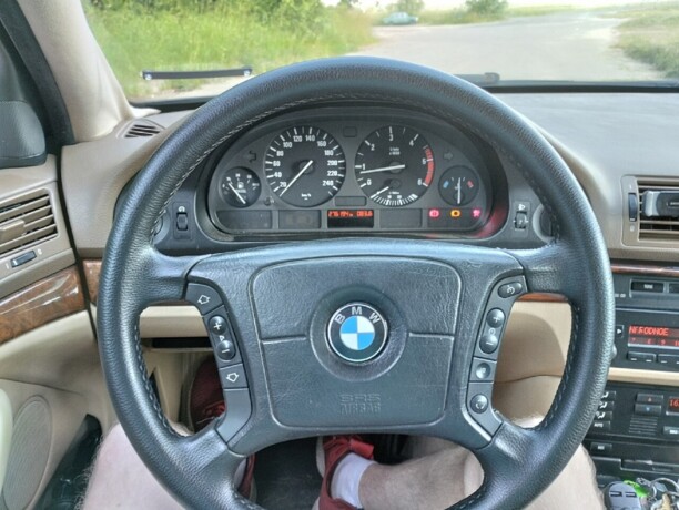 BMW 5 серия E39, 2001 г.