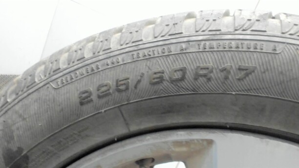 Легковые шины GoodYear Optilife 225/60 R17 2 шт.