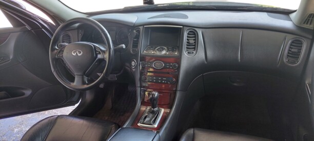 Infiniti EX, 2009 г.