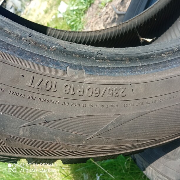 Легковые шины Toyo 235/60 R18 2 шт.