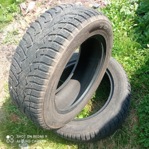 Легковые шины Toyo 235/60 R18 2 шт.