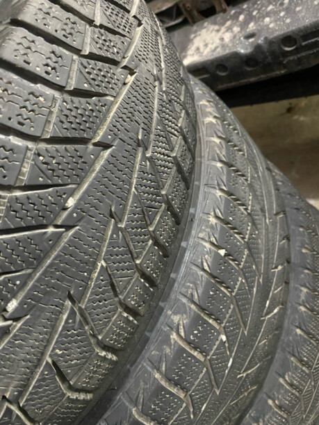 Легковые шины Hankook Hankook Winter i*cept iZ2 185/65 R15 4 шт.