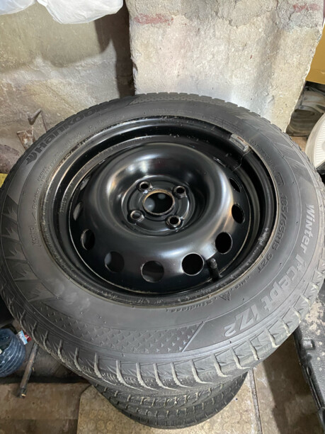 Легковые шины Hankook Hankook Winter i*cept iZ2 185/65 R15 4 шт.