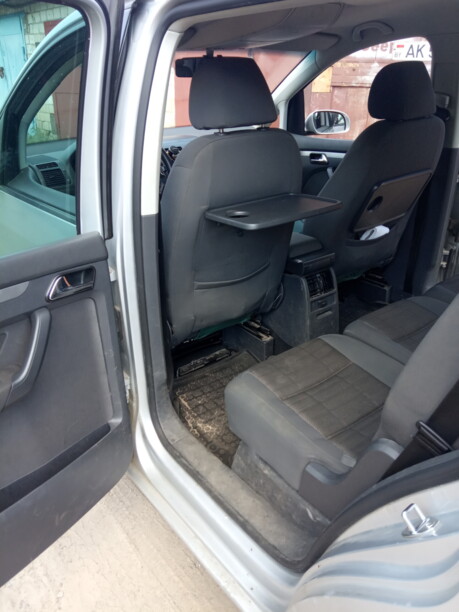 Volkswagen Touran I, 7 мест, 2006 г.