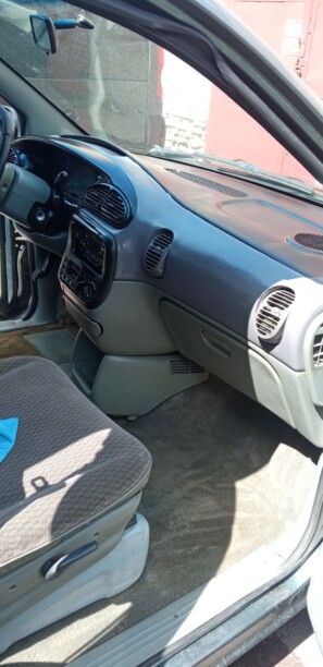 Dodge Caravan III, 7 мест, 1998 г.
