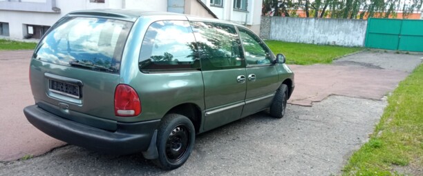 Dodge Caravan III, 7 мест, 1998 г.