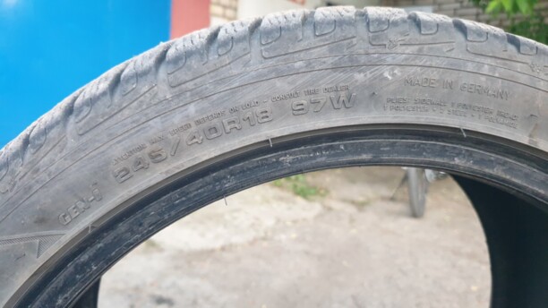 Легковые шины GoodYear ultra grip performance 245/40 R18 4 шт.