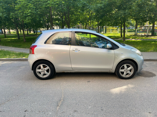 Toyota Yaris II (XP9), 2008 г.