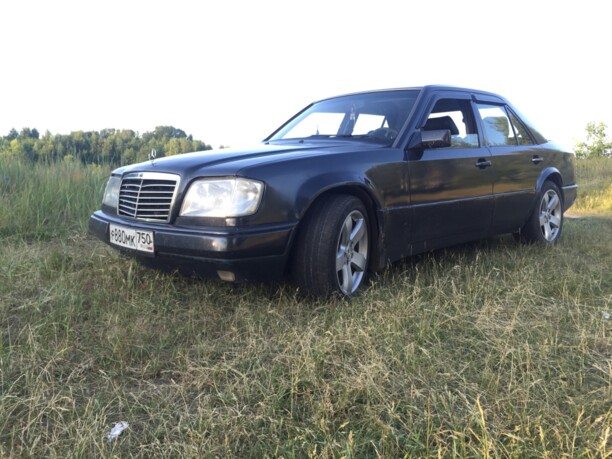 Mercedes-Benz E-Класс W124, S124, C124, A124, 1988 г.