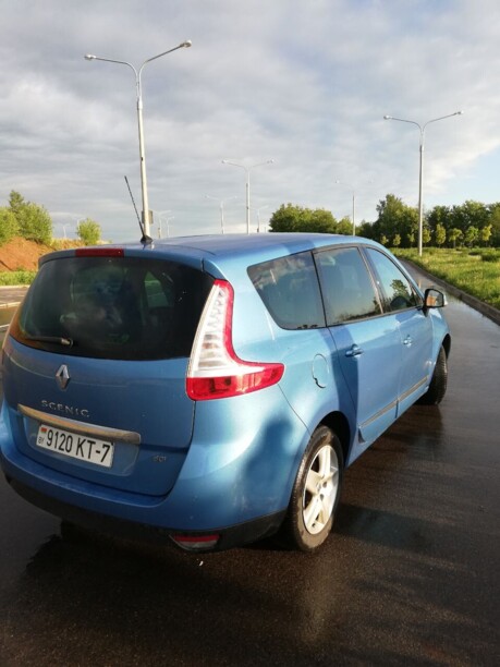 Renault Grand Scenic III · 2-й рестайлинг, 7 мест, 2015 г.