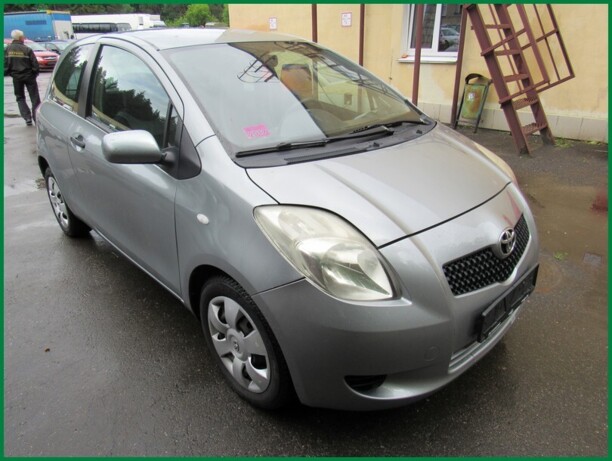 Toyota Yaris II (XP9), 2006 г.