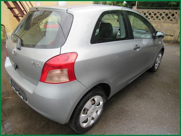 Toyota Yaris II (XP9), 2006 г.