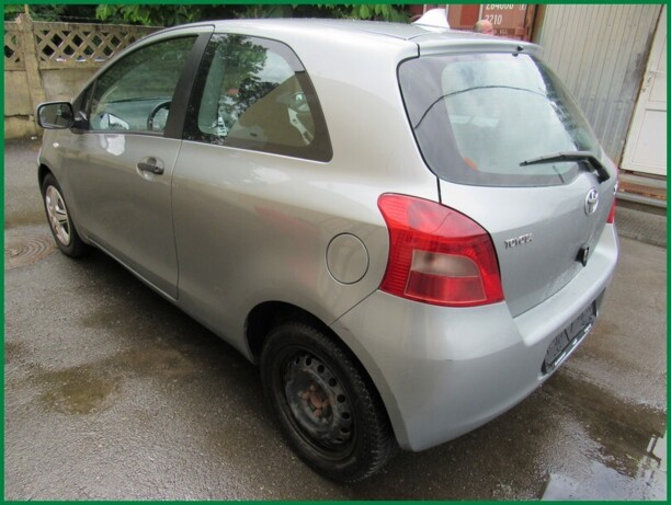 Toyota Yaris II (XP9), 2006 г.