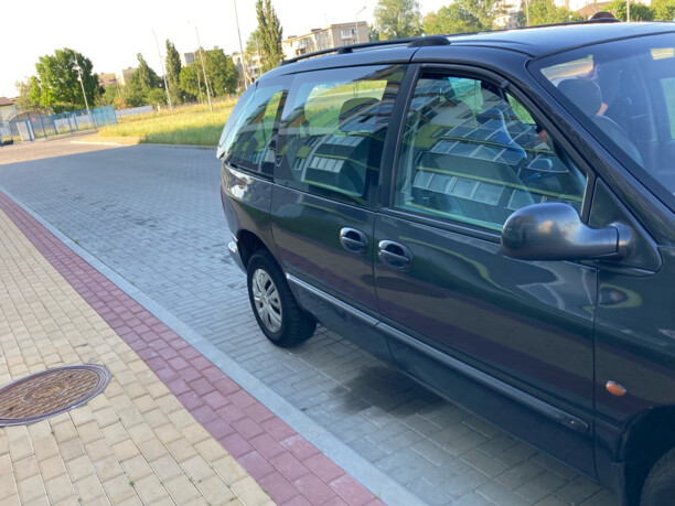 Chrysler Voyager III, 7 мест, 1998 г.