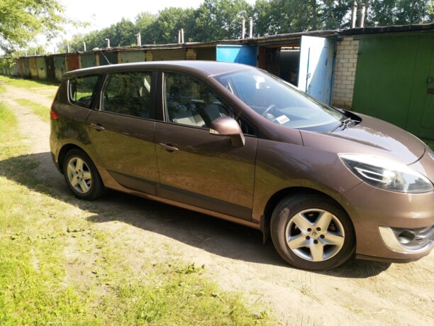 Renault Grand Scenic III · Рестайлинг, 7 мест, 2012 г.