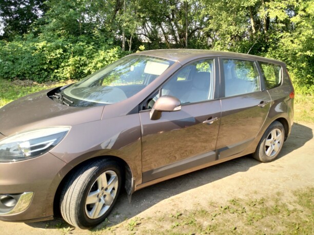 Renault Grand Scenic III · Рестайлинг, 7 мест, 2012 г.