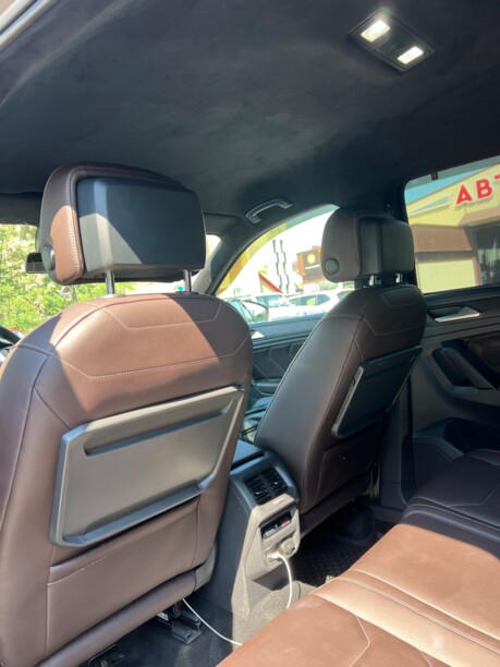 Volkswagen Tiguan II, 2020 г.