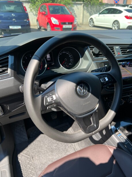 Volkswagen Tiguan II, 2020 г.