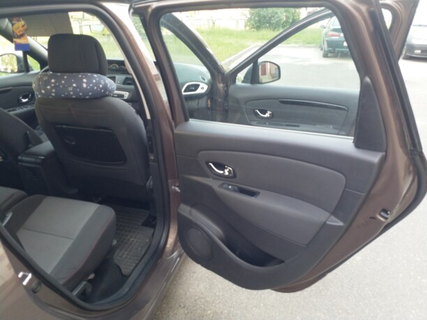 Renault Grand Scenic III · Рестайлинг, 7 мест, 2012 г.