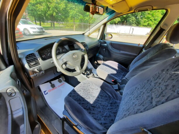 Opel Zafira A, 7 мест, 2001 г.